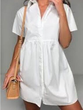 Missguided sz 10 white short sleeve coots shirt dress. Babydoll smock style.
